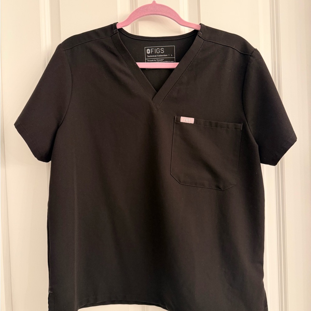 Figs Catarina Petite Black Top